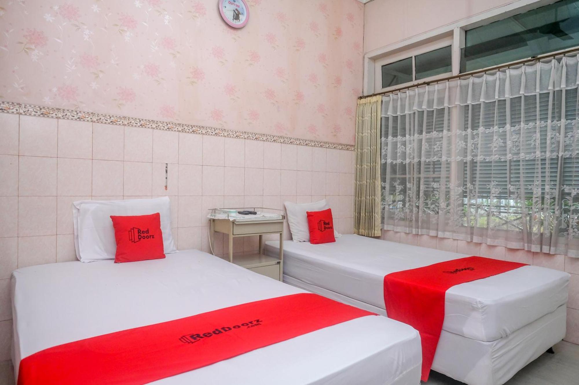 Reddoorz Syariah At Griya Raharja 클라텐 외부 사진