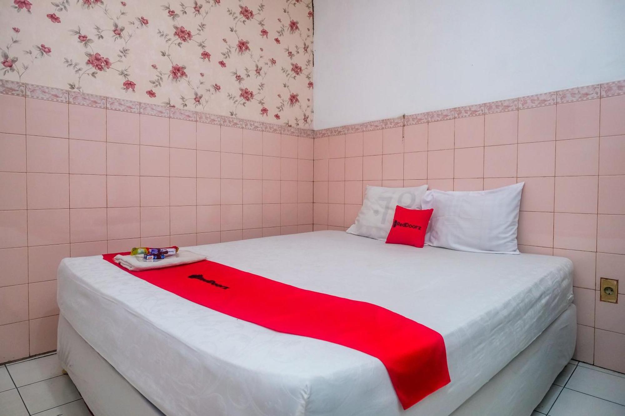 Reddoorz Syariah At Griya Raharja 클라텐 외부 사진