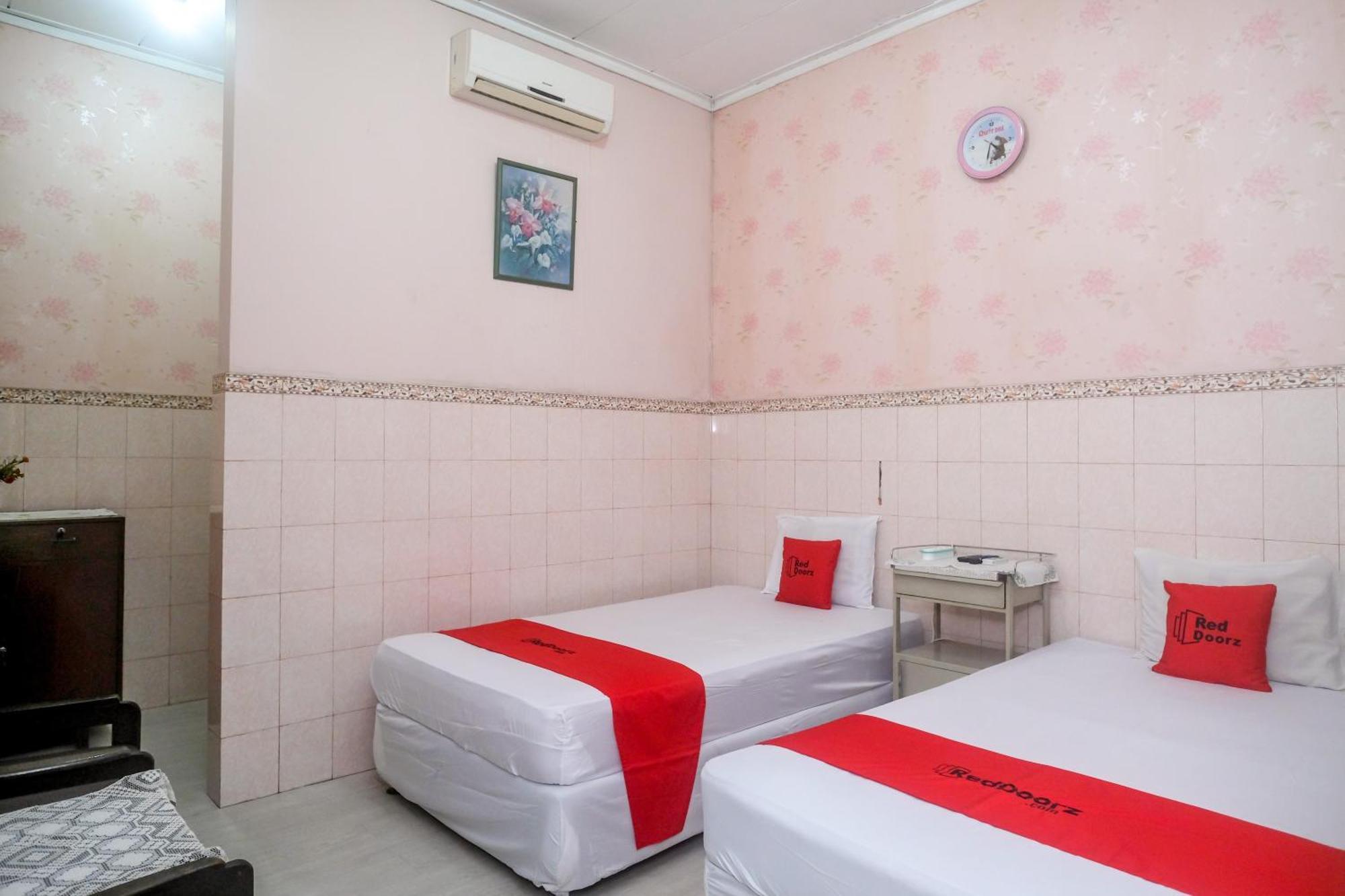 Reddoorz Syariah At Griya Raharja 클라텐 외부 사진