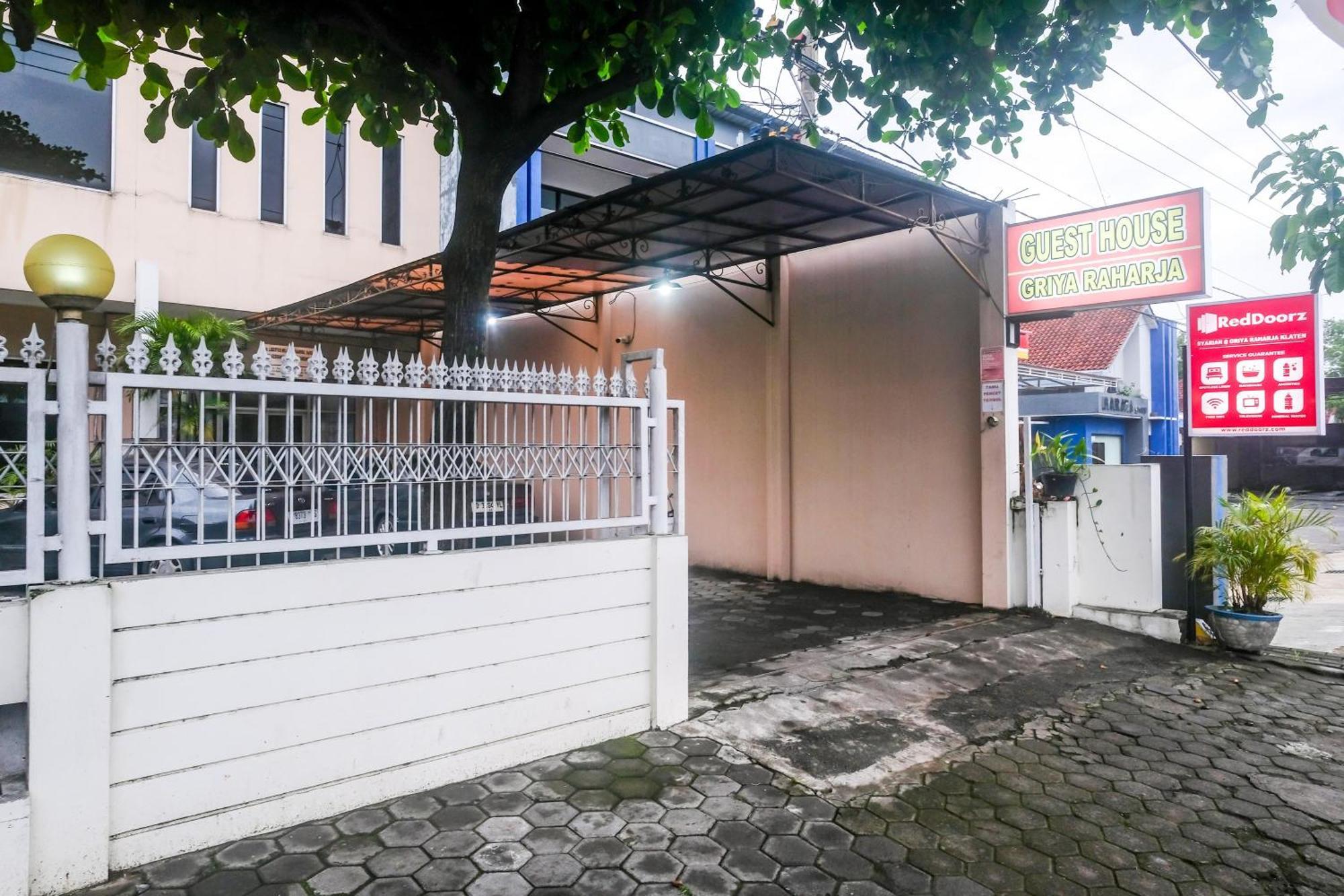 Reddoorz Syariah At Griya Raharja 클라텐 외부 사진