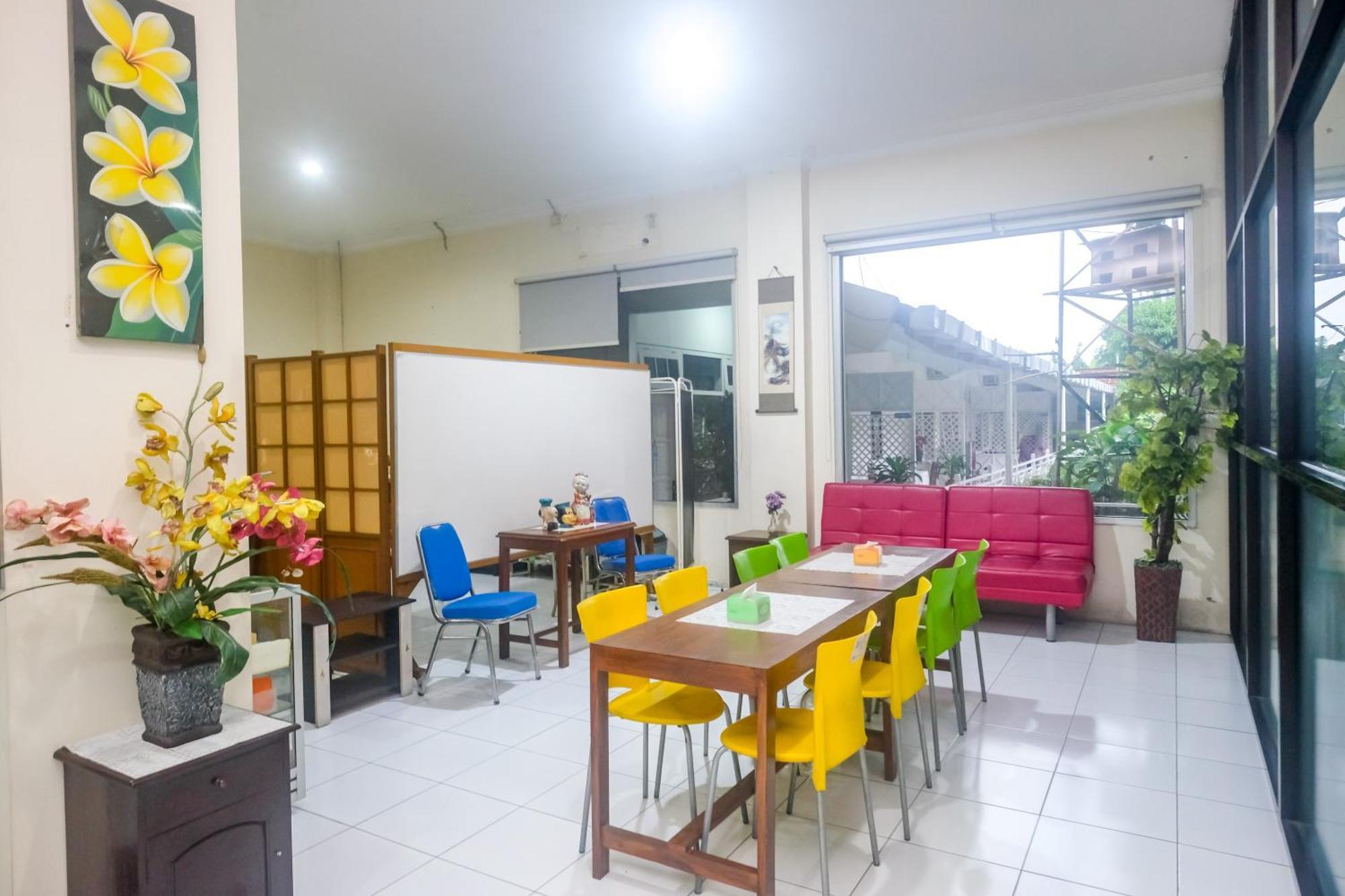 Reddoorz Syariah At Griya Raharja 클라텐 외부 사진