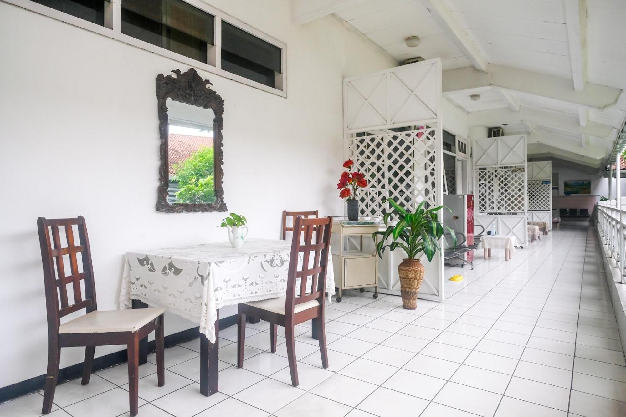 Reddoorz Syariah At Griya Raharja 클라텐 외부 사진