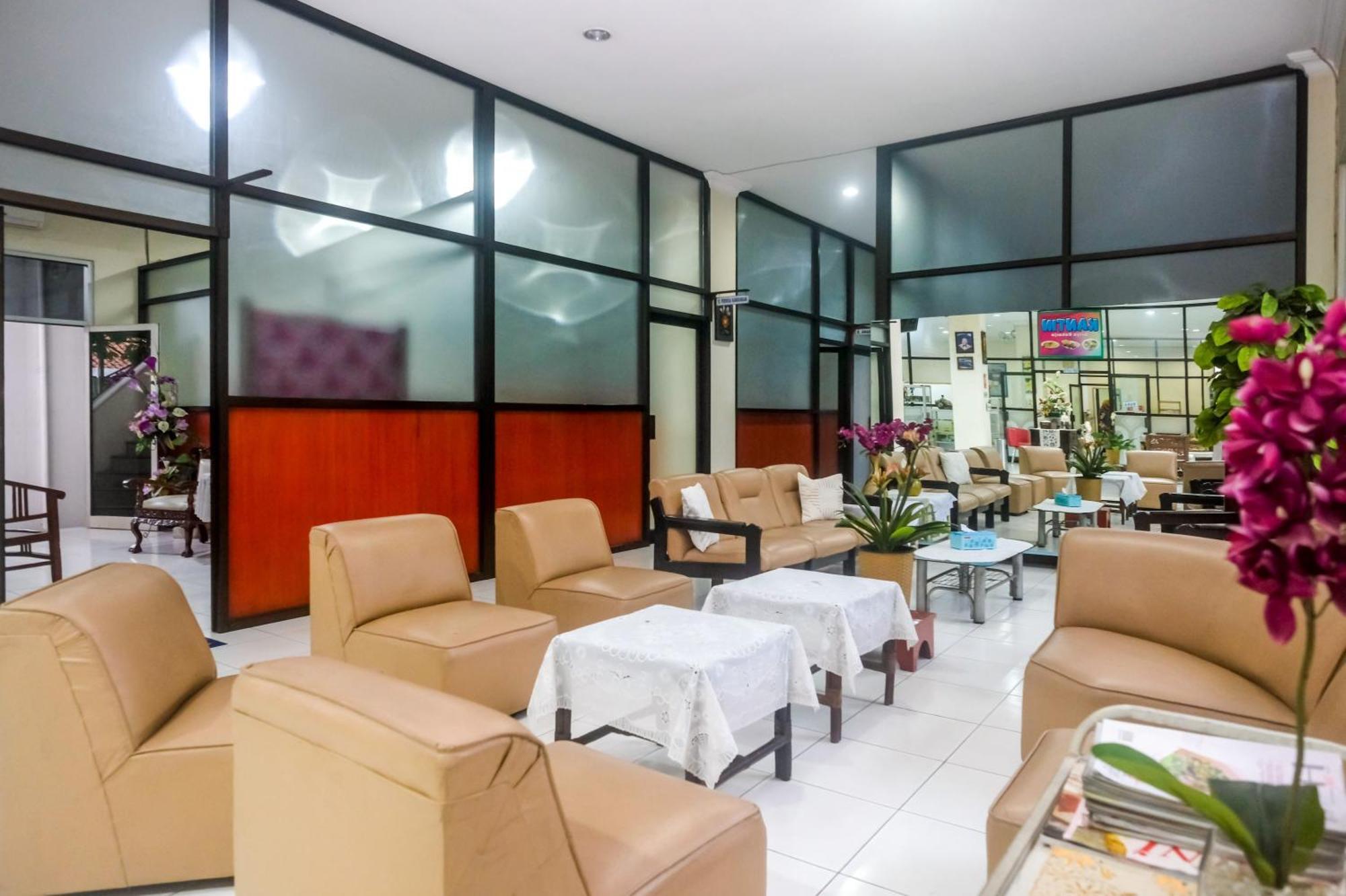 Reddoorz Syariah At Griya Raharja 클라텐 외부 사진